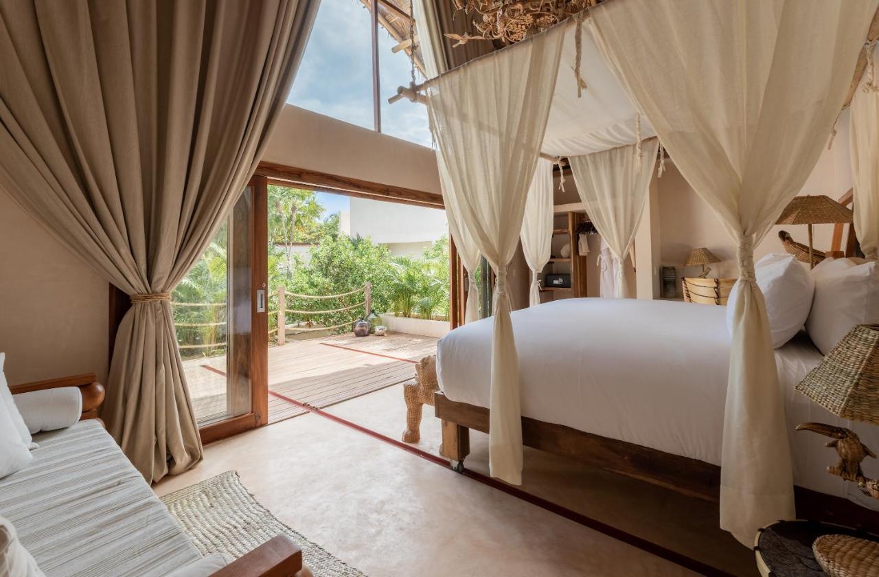 La Valise Hotel