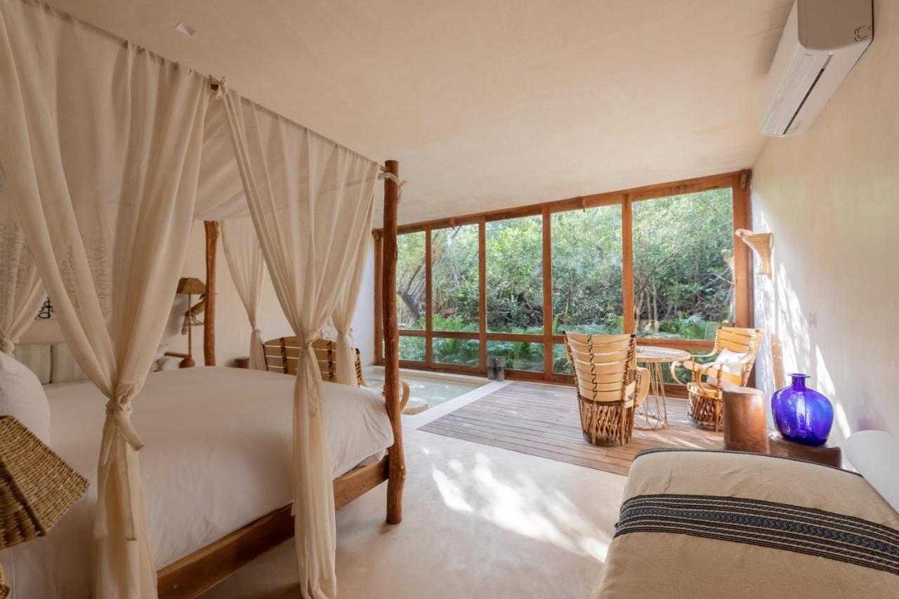 La Valise Hotel